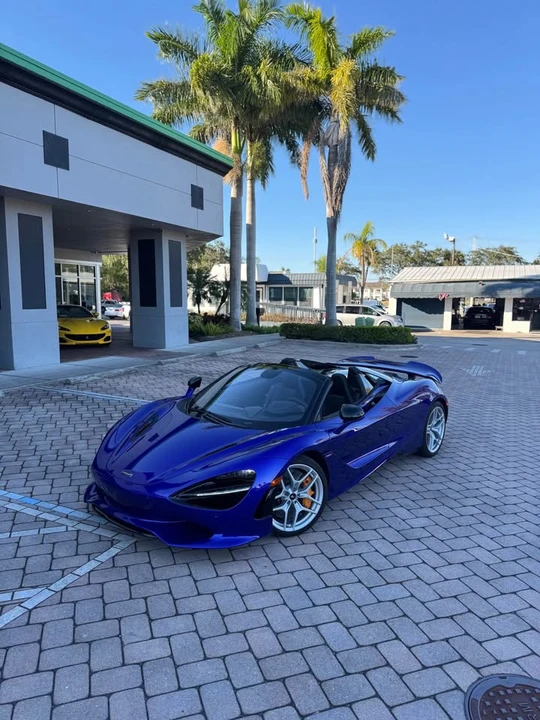 2024 McLaren 750S Spider - Image 14 of 17