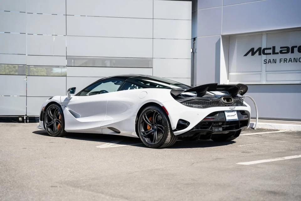 2024 McLaren 750S Coupe - Image 10 of 20