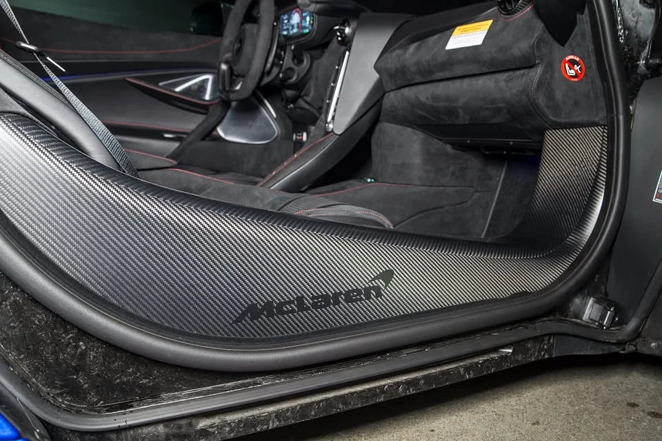 2024 McLaren 750S - Image 17 of 20