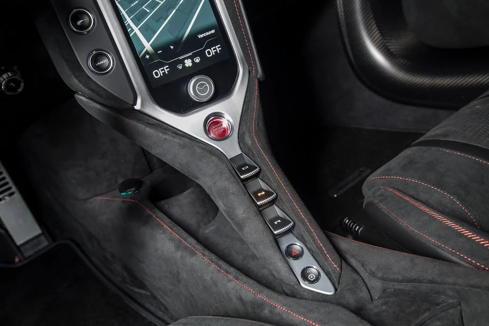 2024 McLaren 750S - Image 13 of 20