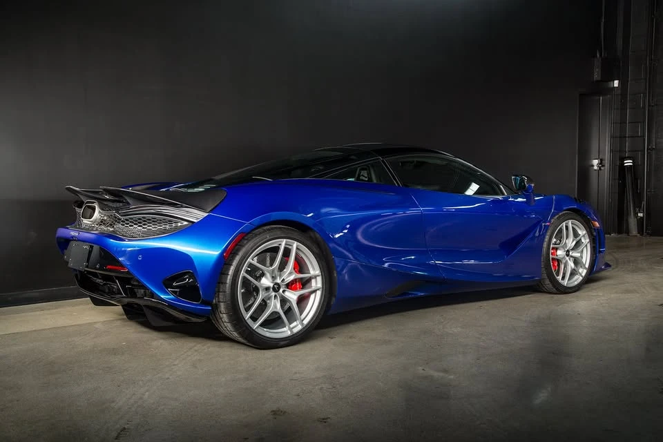 2024 McLaren 750S - Image 2 of 20