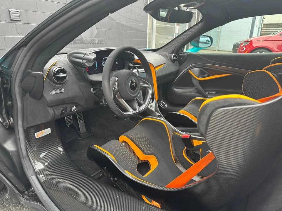 2024 McLaren 750S Spider - Image 13 of 20