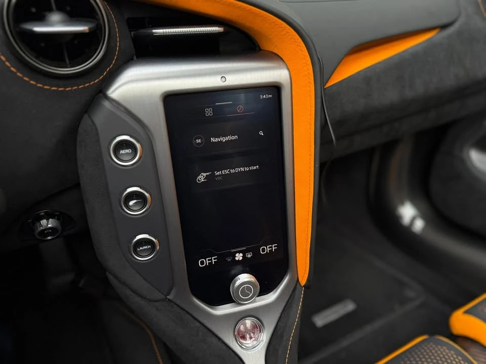 2024 McLaren 750S Spider - Image 16 of 20