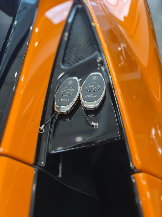 2024 McLaren 750S Spider - Image 9 of 11