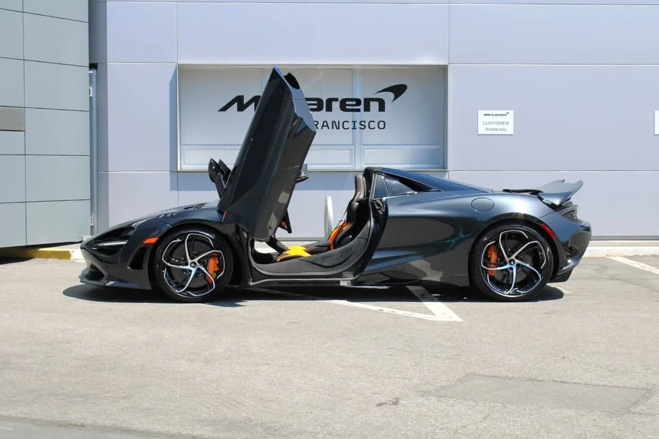 2024 McLaren 750S Spider - Image 11 of 17