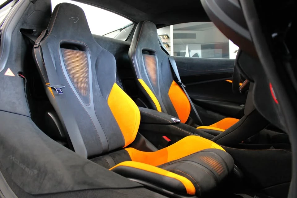 2024 McLaren 750S Spider - Image 3 of 17