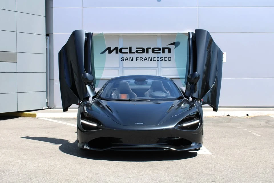 2024 McLaren 750S Spider - Image 8 of 17