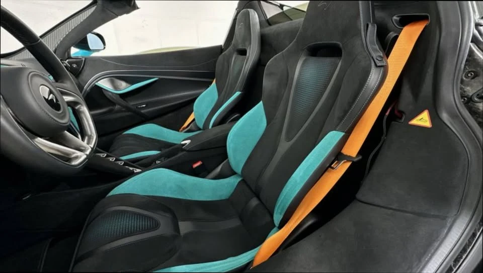 2024 McLaren 750S Spider - Image 9 of 18