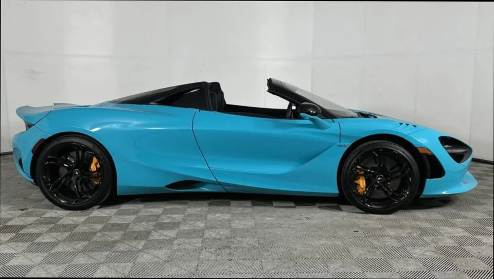 2024 McLaren 750S Spider - Image 7 of 18