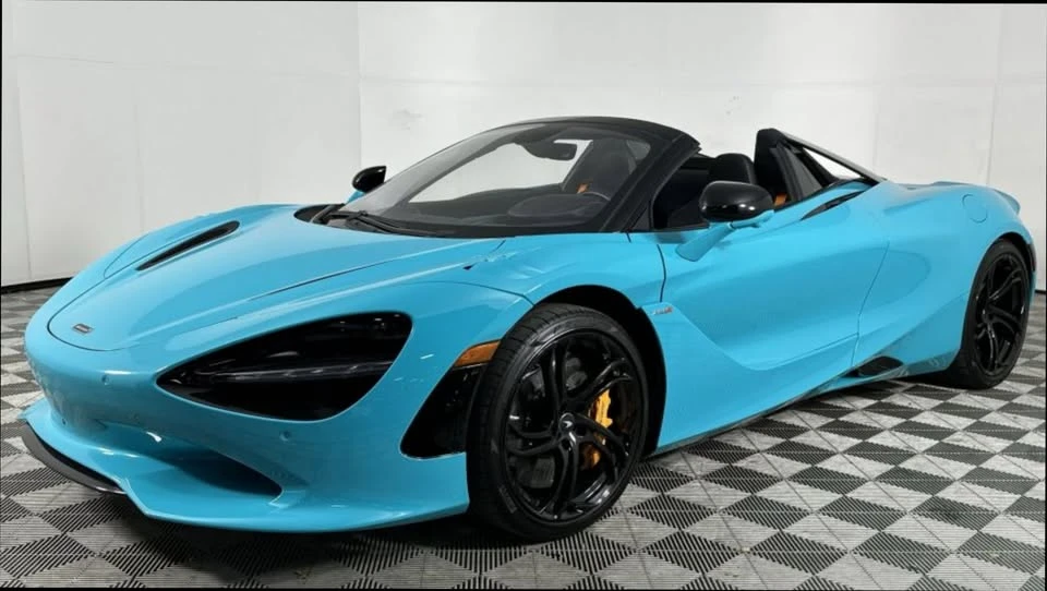 2024 McLaren 750S Spider - Image 3 of 18