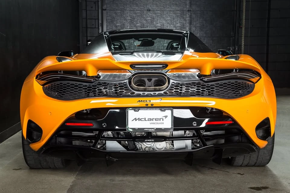 2024 McLaren 750S Spider - Image 19 of 20