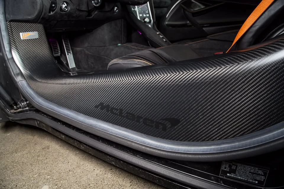 2024 McLaren 750S Spider - Image 12 of 20