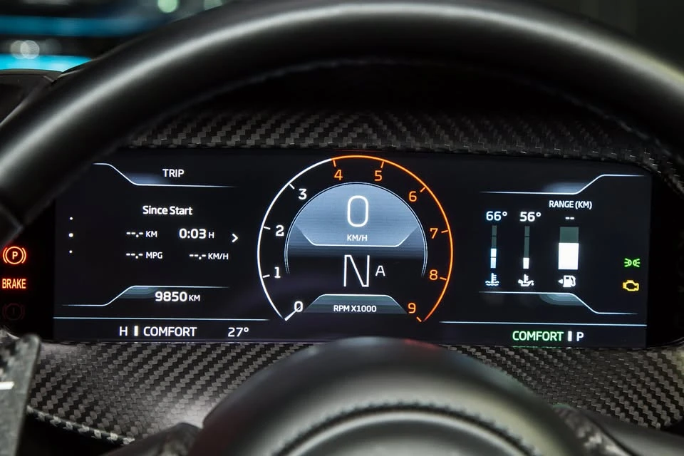 2024 McLaren 750S Spider - Image 9 of 20