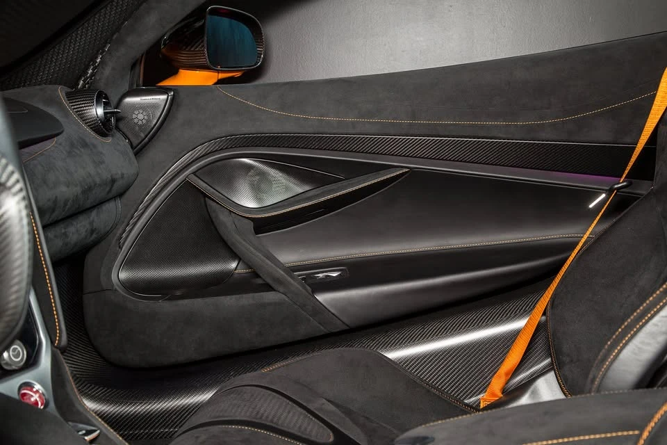 2024 McLaren 750S Spider - Image 10 of 20