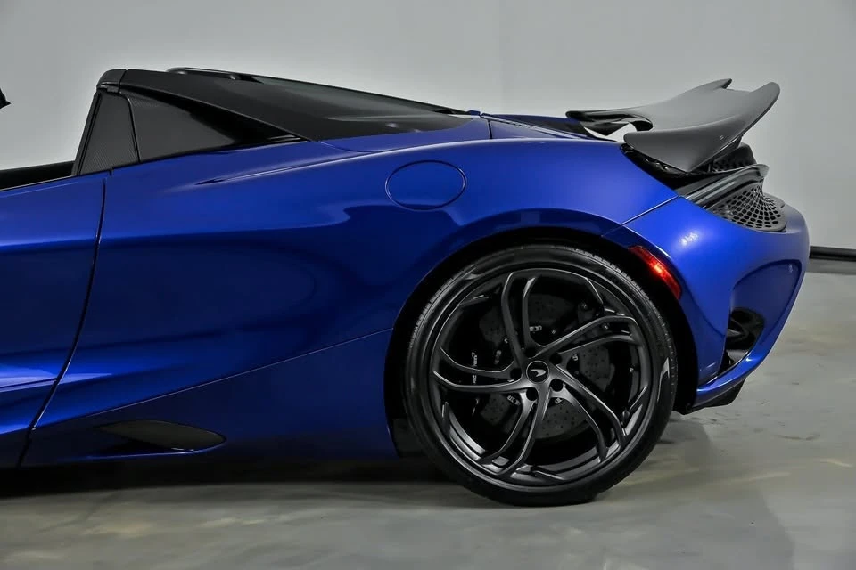 2024 McLaren 750S Spider - Image 10 of 20