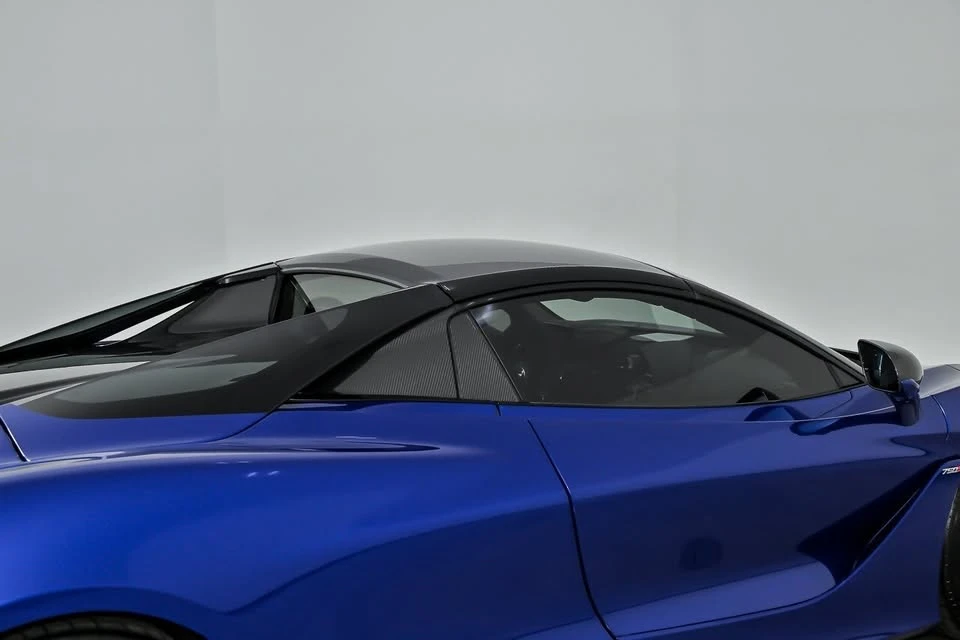2024 McLaren 750S Spider - Image 17 of 20