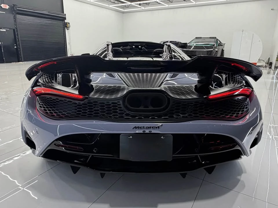 2024 McLaren 750S Spider - Image 8 of 18