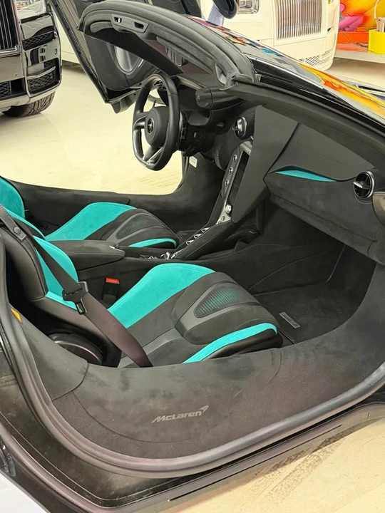 2024 McLaren 750S Spider - Image 13 of 18