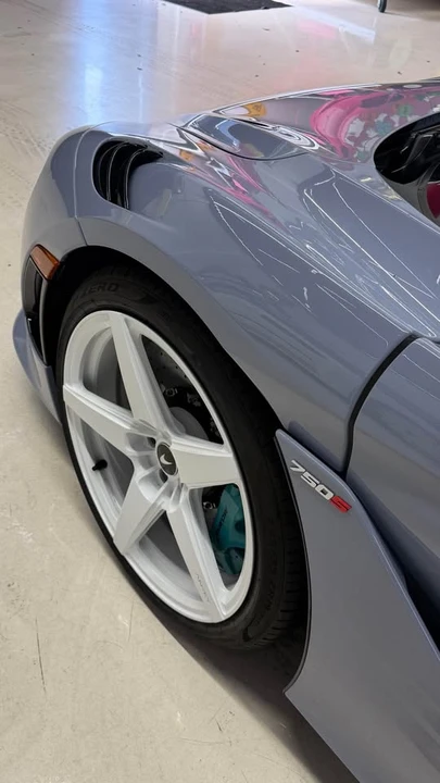 2024 McLaren 750S Spider - Image 17 of 18
