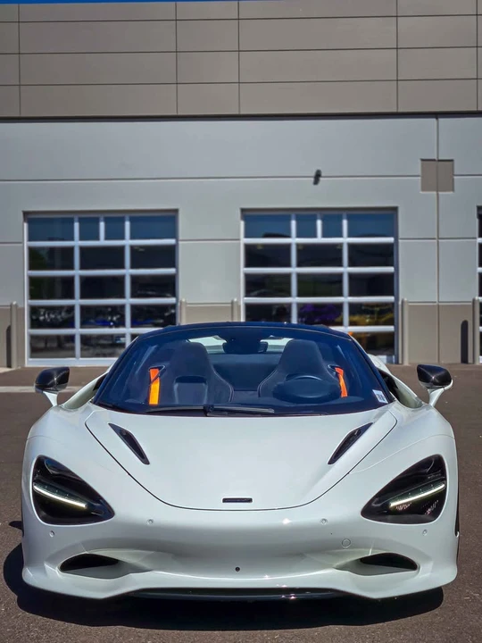 2024 McLaren 750S Spider - Image 9 of 17