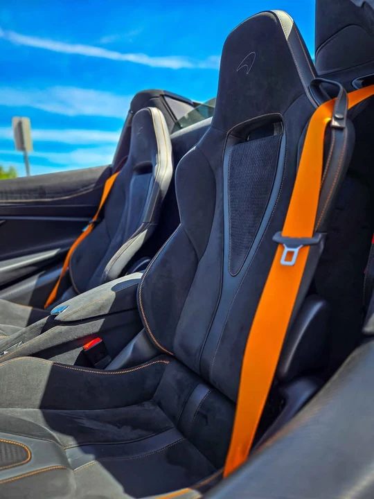 2024 McLaren 750S Spider - Image 13 of 17
