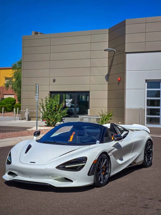 2024 McLaren 750S Spider - Image 10 of 17