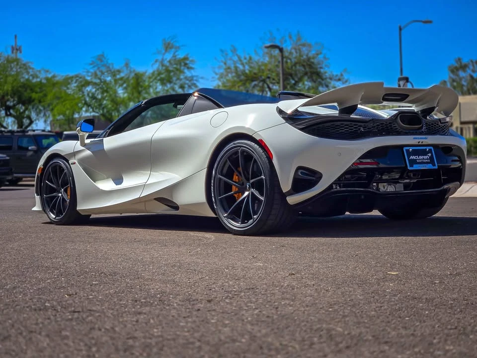 2024 McLaren 750S Spider - Image 4 of 17