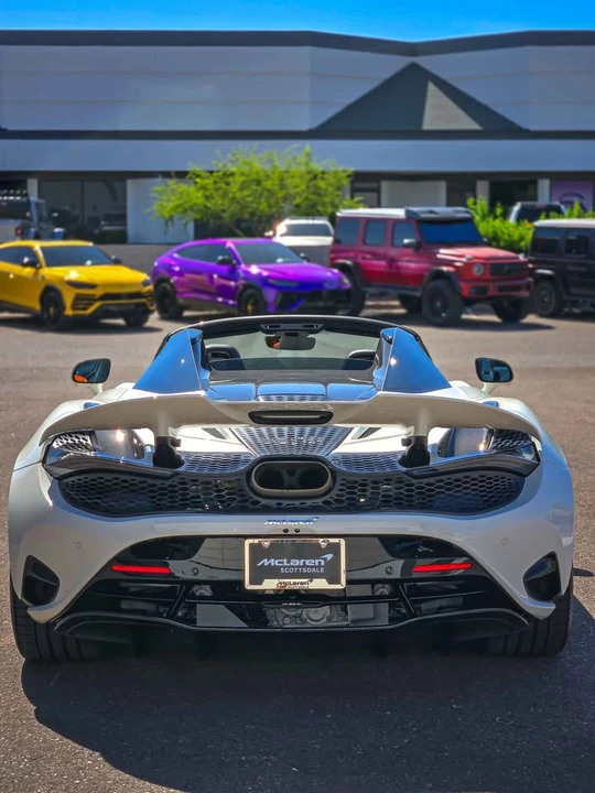 2024 McLaren 750S Spider - Image 5 of 17