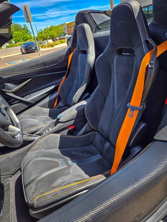 2024 McLaren 750S Spider - Image 14 of 17