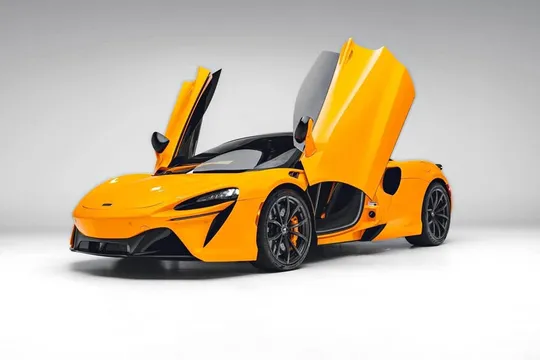 2024 McLaren Artura Coupe 2D
