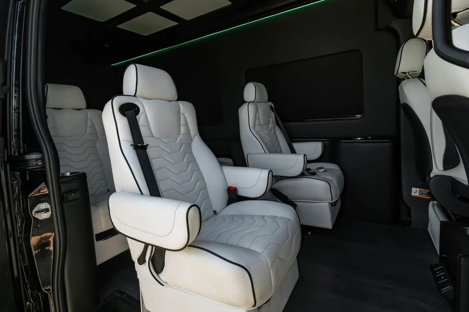2024 Mercedes-Benz VS30 Sprinter - Image 11 of 19