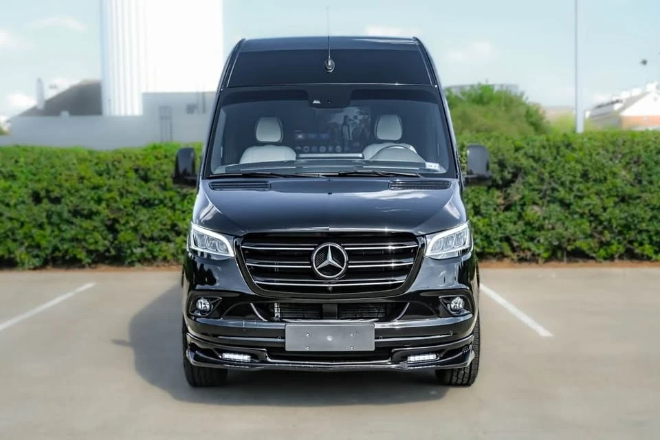 2024 Mercedes-Benz VS30 Sprinter - Image 2 of 19