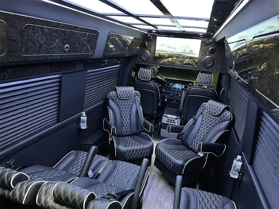 2024 Mercedes-Benz VS30 Sprinter - Image 7 of 16