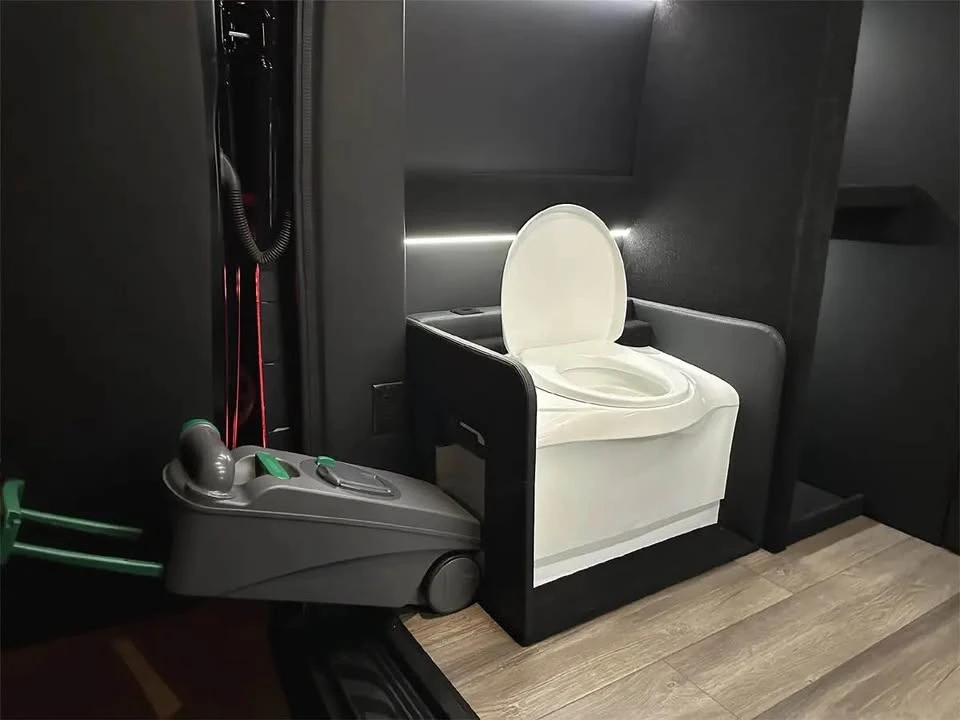 2024 Mercedes-Benz VS30 Sprinter - Image 13 of 16