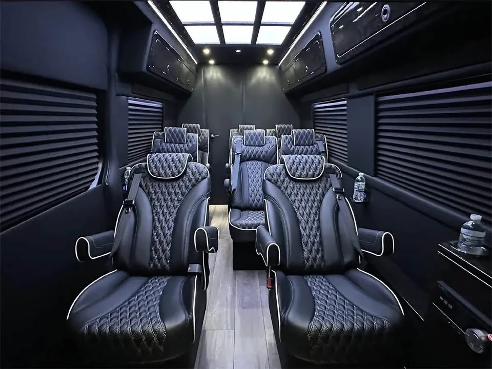 2024 Mercedes-Benz VS30 Sprinter - Image 2 of 16