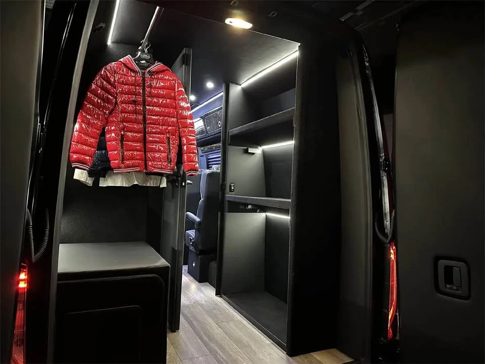 2024 Mercedes-Benz VS30 Sprinter - Image 3 of 16
