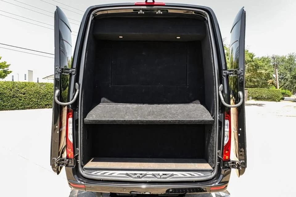2024 Mercedes-Benz VS30 Sprinter - Image 8 of 20