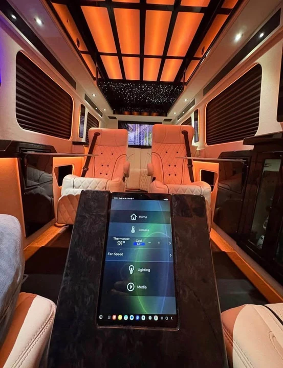 2024 Mercedes-Benz VS30 Sprinter - Image 12 of 18