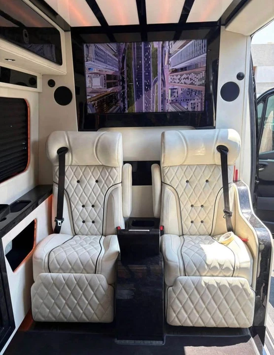2024 Mercedes-Benz VS30 Sprinter - Image 10 of 18