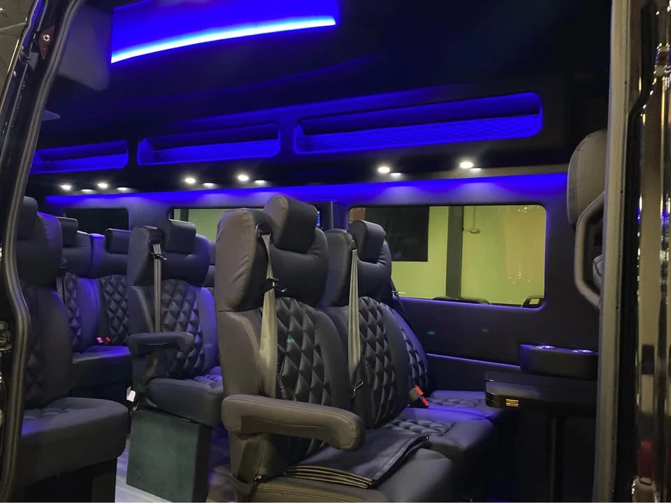 2024 Mercedes-Benz VS30 Sprinter - Image 4 of 18