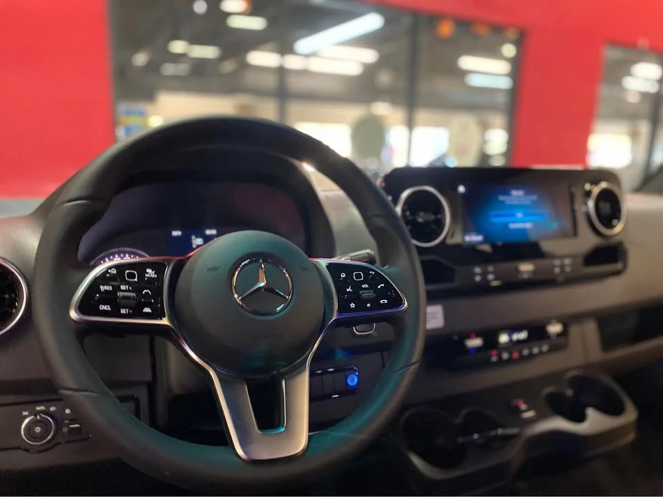 2024 Mercedes-Benz VS30 Sprinter - Image 14 of 18