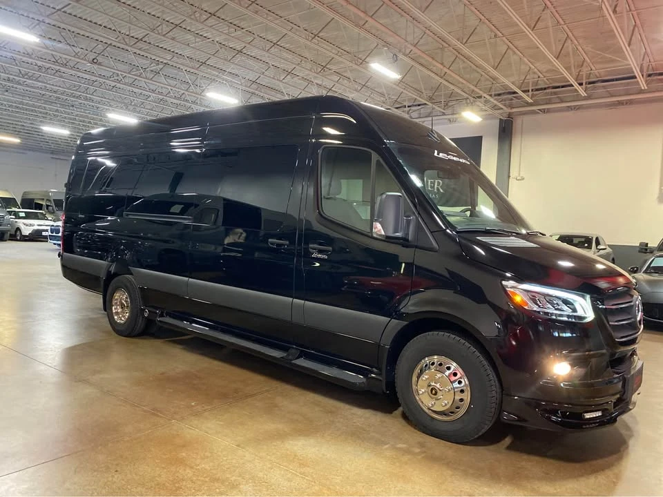 2024 Mercedes-Benz VS30 Sprinter - Image 2 of 18