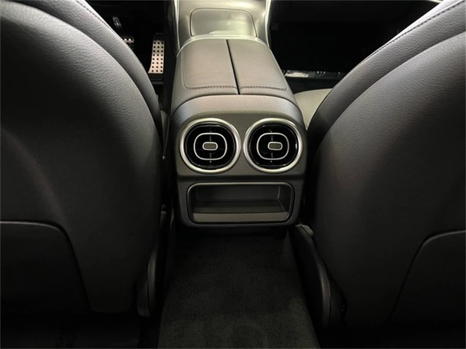2024 Mercedes-Benz W206 C-Class - Image 31 of 31