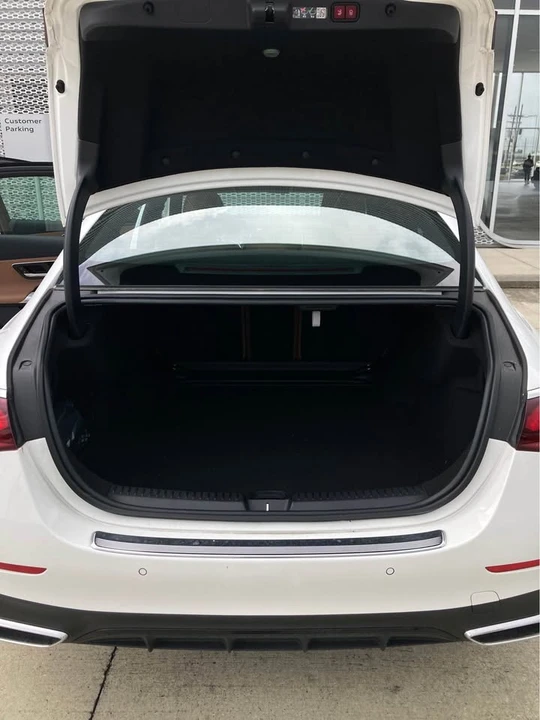 2024 Mercedes-Benz W214 E-Class - Image 12 of 13