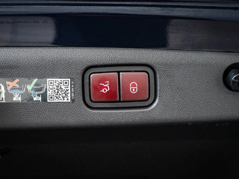 2024 Mercedes-Benz W214 E-Class - Image 18 of 21