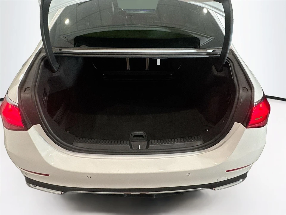 2024 Mercedes-Benz W214 E-Class - Image 19 of 31