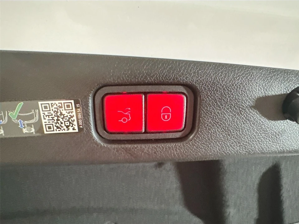 2024 Mercedes-Benz W214 E-Class - Image 21 of 31