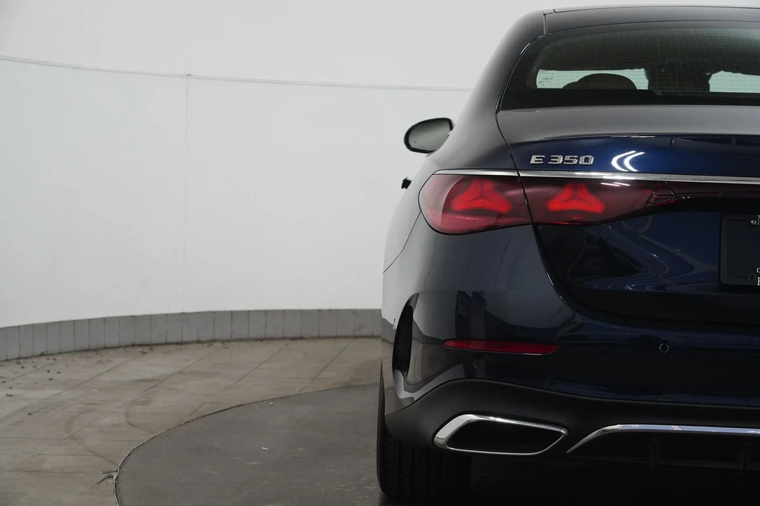 2024 Mercedes-Benz W214 E-Class - Image 11 of 12