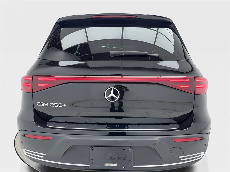 2024 Mercedes-Benz EQB - Image 10 of 12