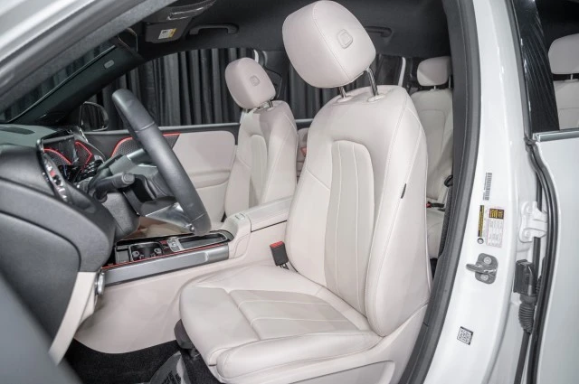2024 Mercedes-Benz EQB - Image 11 of 12